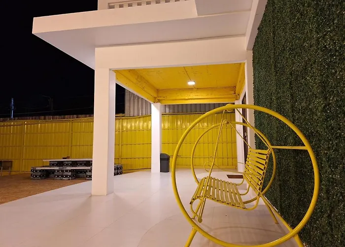 The Yellow House Poolvilla