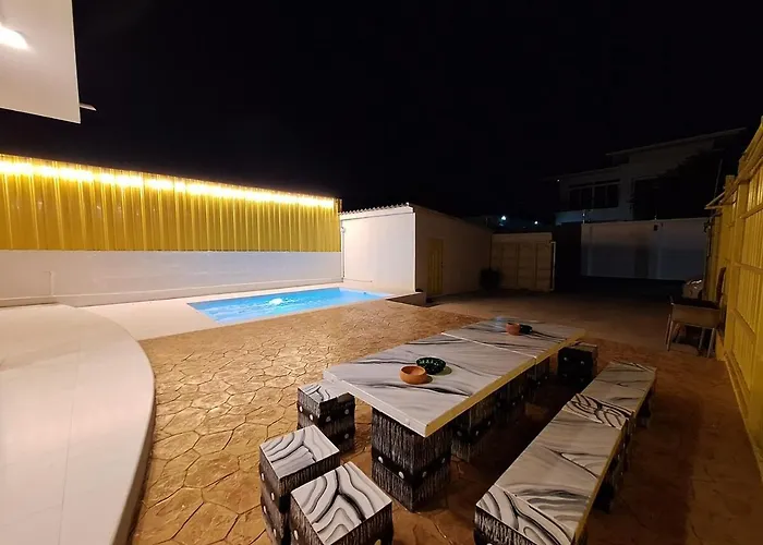 The Yellow House Poolvilla Pousada Banguecoque
