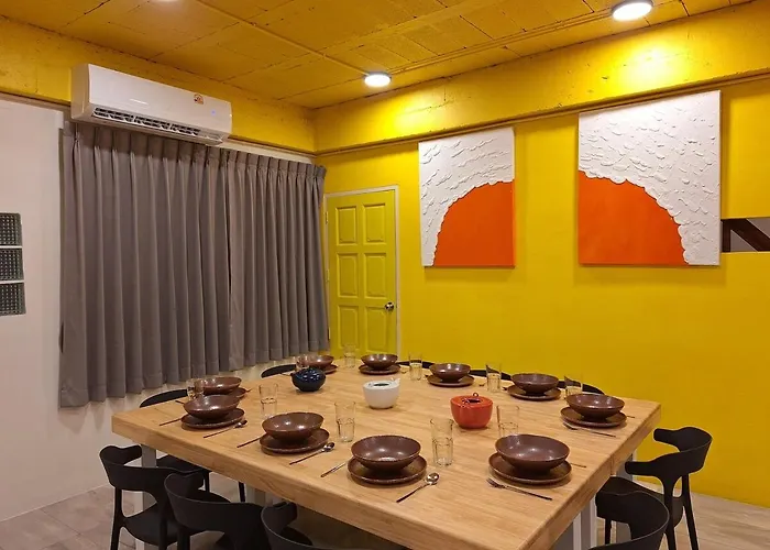 The Yellow House Poolvilla *