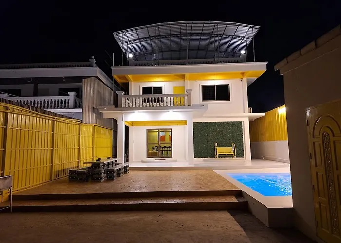 The Yellow House Poolvilla Banguecoque